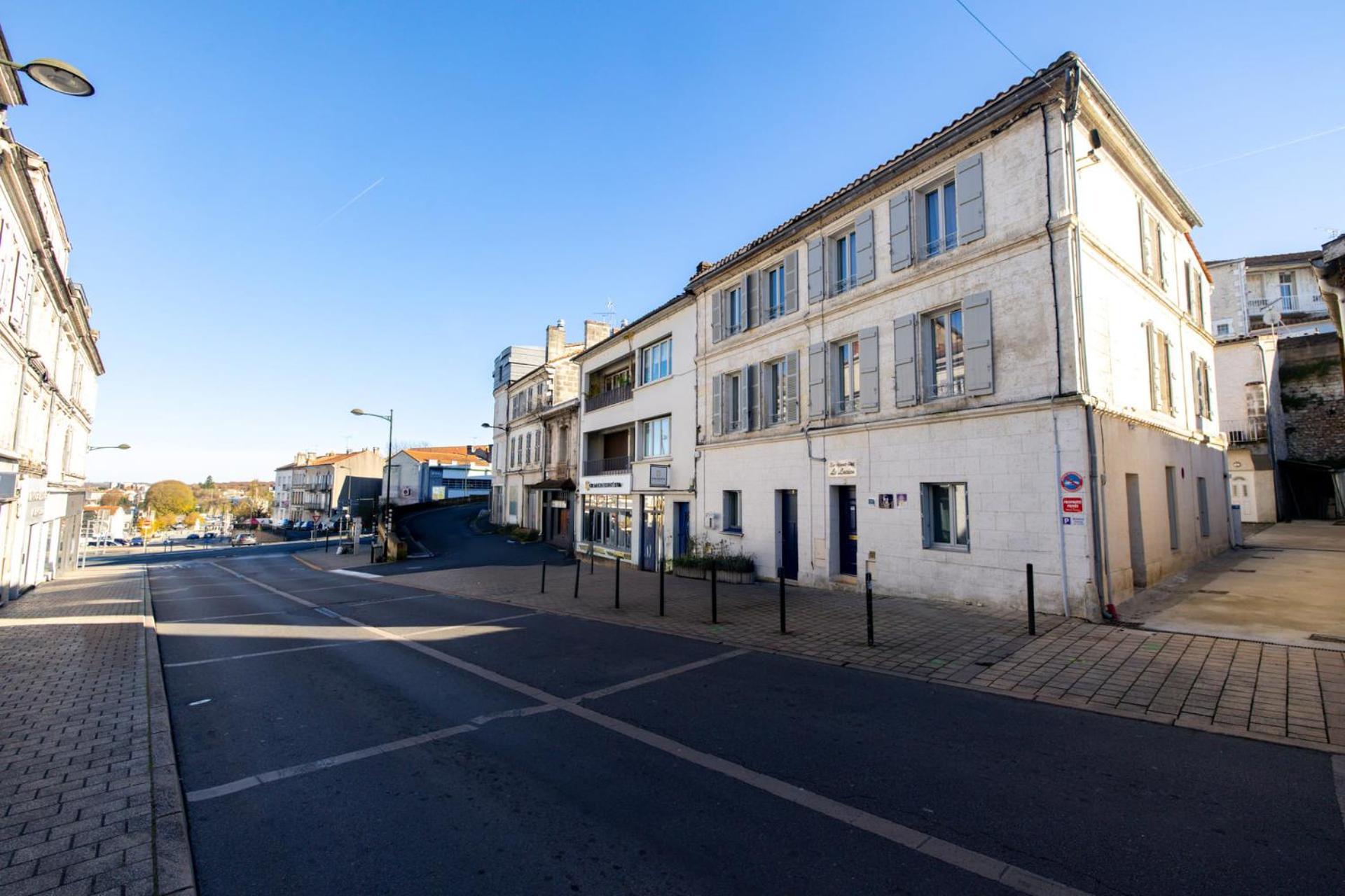Le Lucien Eco-appart'hotel - - Centre - Wifi - Parking Prive - Classe 4 Etoiles Angouleme