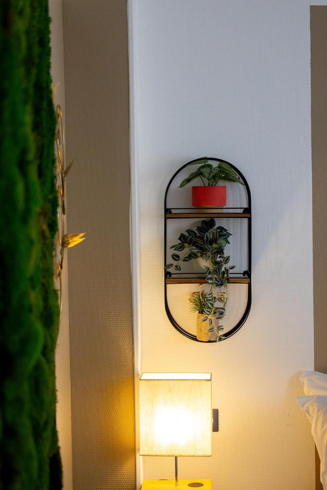 Le Lucien Eco-appart'hotel - - Centre - Wifi - Parking Prive - Classe 4 Etoiles * Angouleme