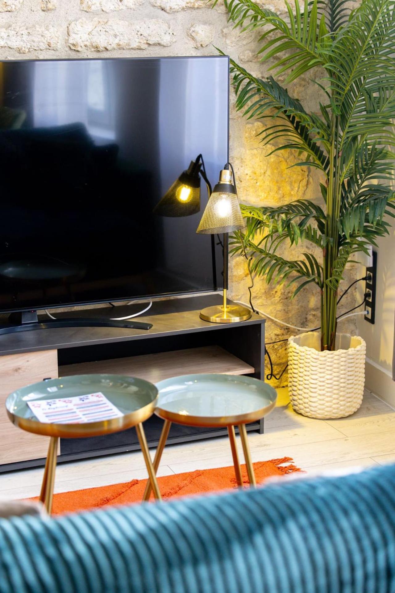 Le Lucien Eco-appart'hotel - - Centre - Wifi - Parking Prive - Classe 4 Etoiles